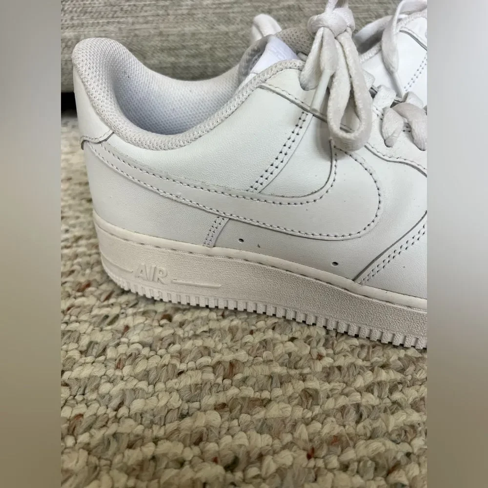 Men's Nike Air Force 1 '07 White Leather Sneakers
